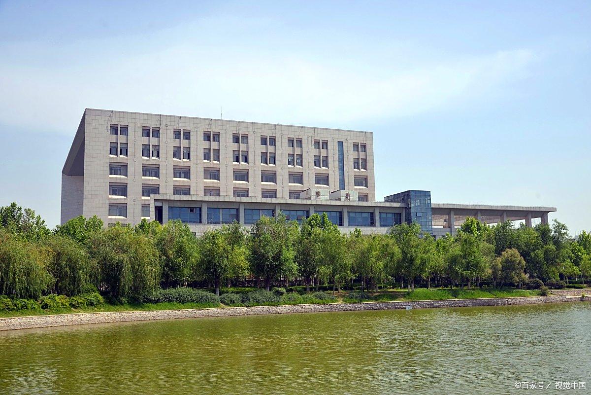 女孩说,我想上华北水利水电大学.