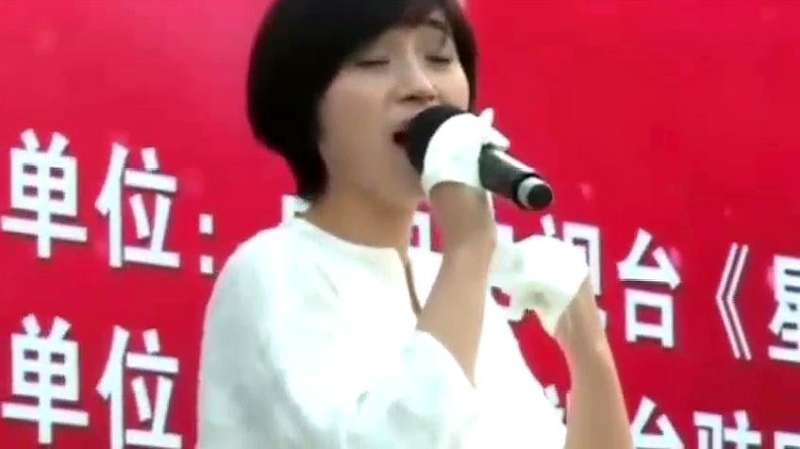 越战越勇苏允总决赛视频,现场演唱未了情
