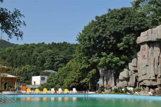 细数水比较干净的旅游休闲场所,宜昌三峡人家,咸宁楚天瑶池温泉度假村