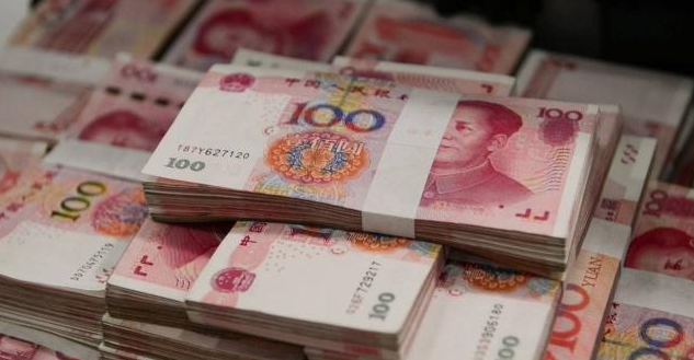 如果给你100吨一元人民币和一吨100元人民币,你会选哪个?