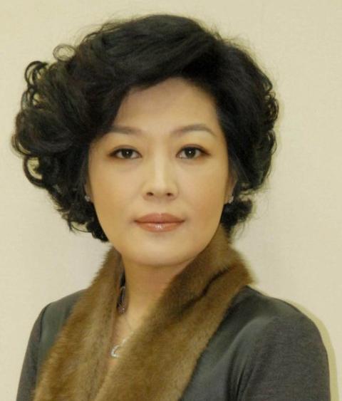 之后,哈文还担任了当时大家耳熟能详的节目"非常6 1"的制片人 转载自