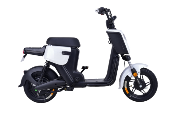 爱玛新国标电动亮相,液压减震,博世电机 锂电池,续航80公里