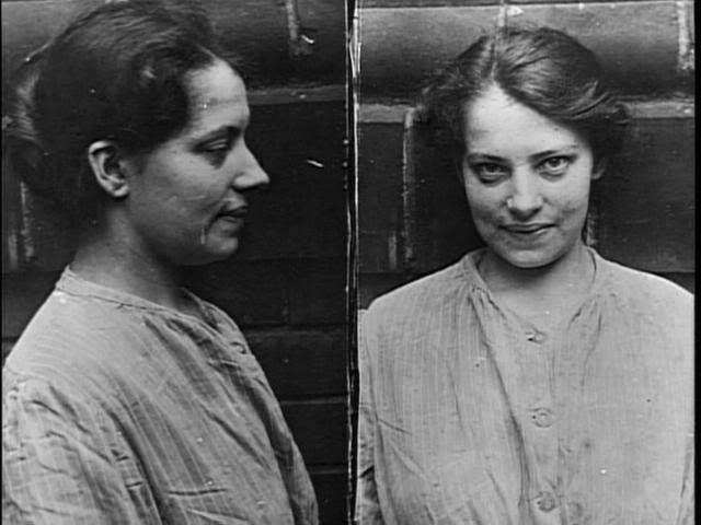 民国时期白俄贵族少女南下中国,最后为何会落入人贩子手中?