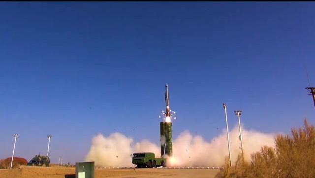 出乎意料的df-100超音速巡航导弹