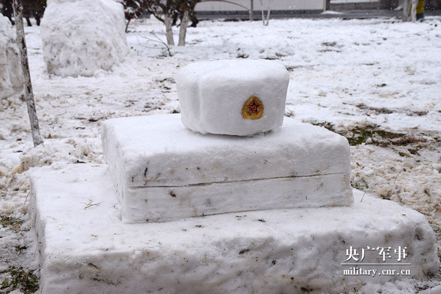 大年初四,江南迎来了立春以来的第一场雪,在63683部队营区却有着一番