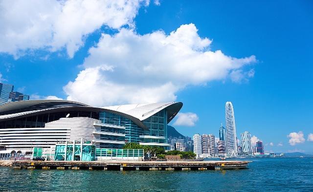 西贡位于香港新界东部的九龙半岛东部,风景秀丽,海岸迷人