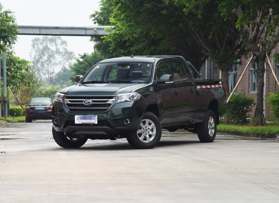 雄师f22优雅中不失个性,引领时尚,年轻人的向往