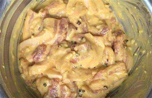 老师傅教你4个实用挂糊技巧,详细配方分享给你,炸东西外酥里嫩