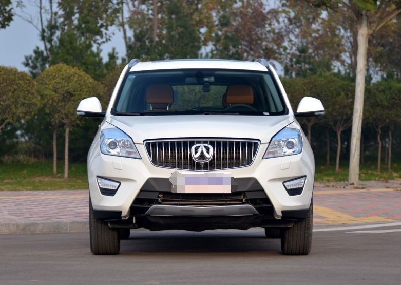 鉴赏北汽威旺s50欢动尊贵型,颜值很在线,看起来有足够的灵活性