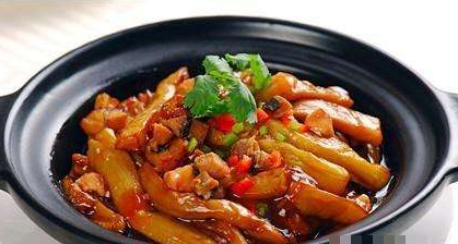 好吃下饭快的"肉末鱼香茄子煲",不多说,上做法,超简单哦