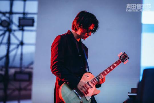 秘密行动乐队吉他手方德:追求乐队成功,更追求艺术成功④丨城市笔记
