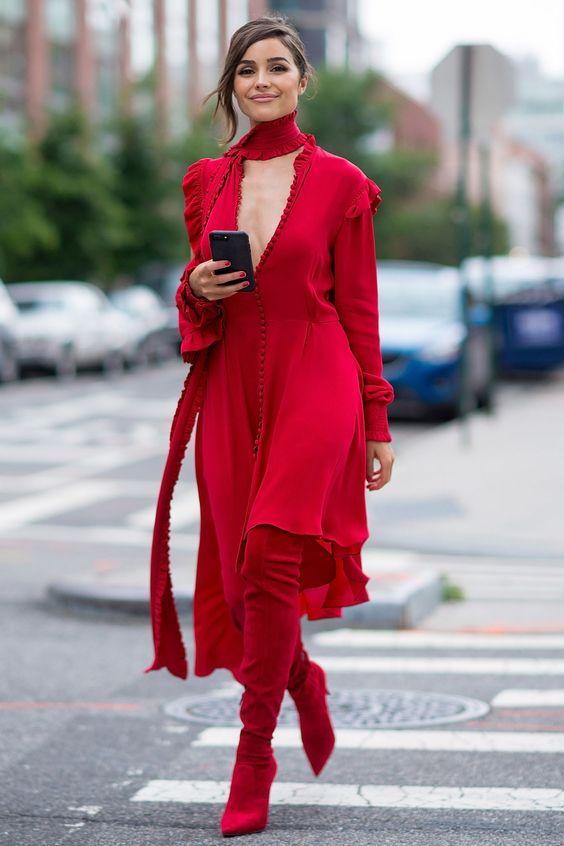 大红靴子,惊艳全场,爱时尚的你,是不是还差一双?