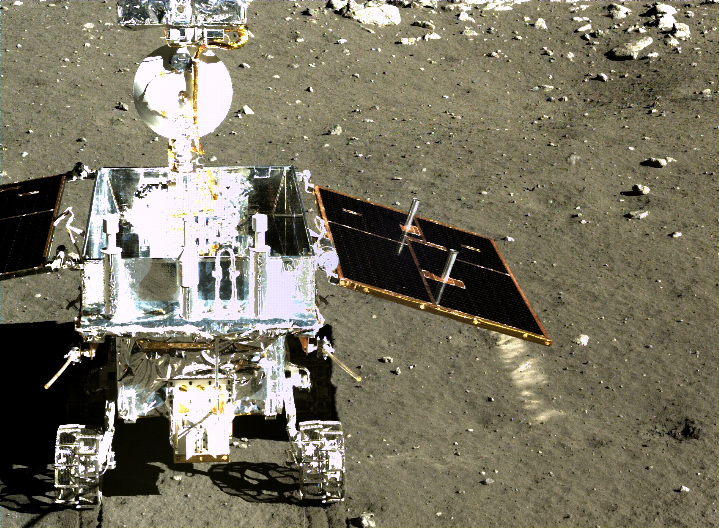 回顾嫦娥三号拍摄的超高清照片,迷人的细节让你身临其境!