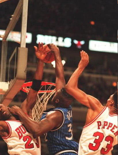 都隔扣过乔丹,差距咋这么大呢?奥尼尔开创王朝,他却把运气用光