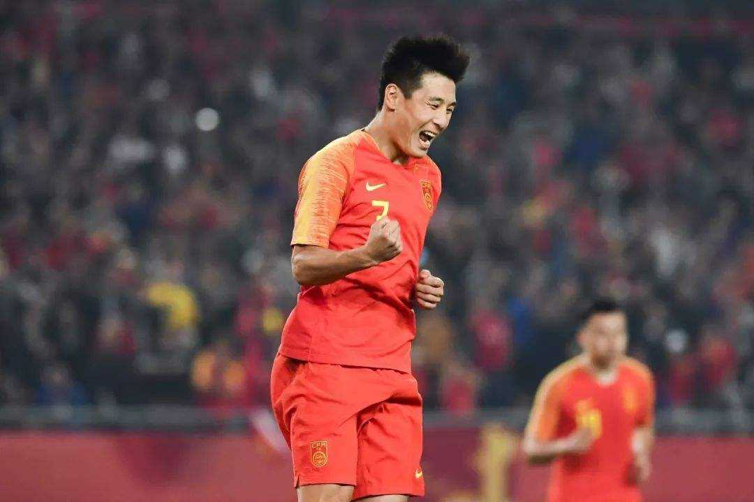 武磊参与训练,里皮与刘洋单独交流,国足下场比赛阵容依旧存疑