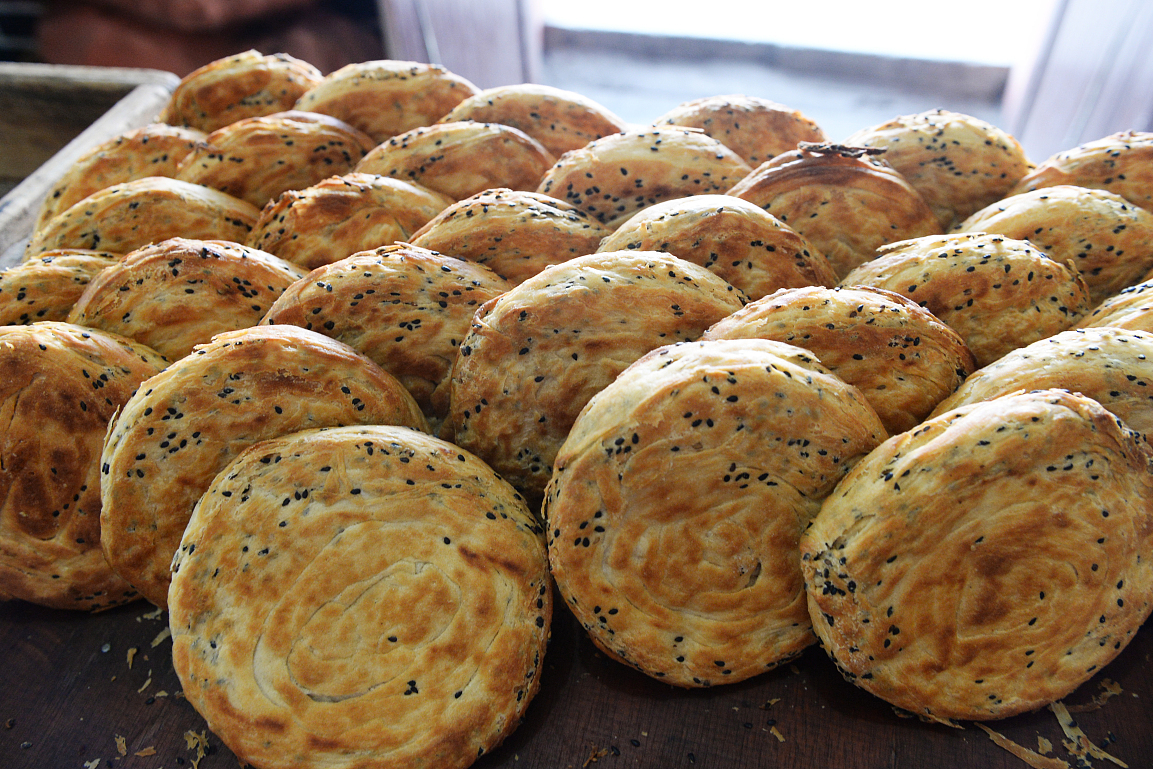 这些美食具有独特的风味和口感,是当地不可或缺的文化和风情.