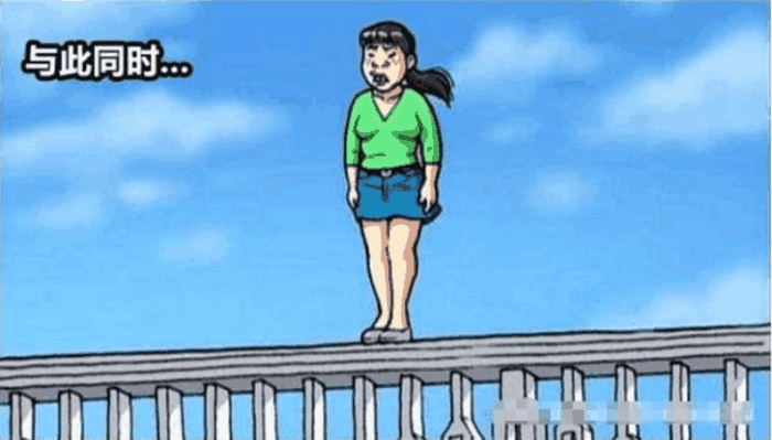 本期搞笑漫画:美女与丑女一起跳河,男人们反应太现实了!