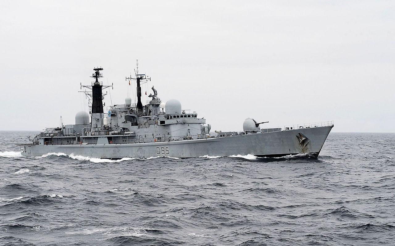 42型导弹驱逐舰,又称"谢菲尔德"级驱逐舰,是英国皇家海军于1970年代