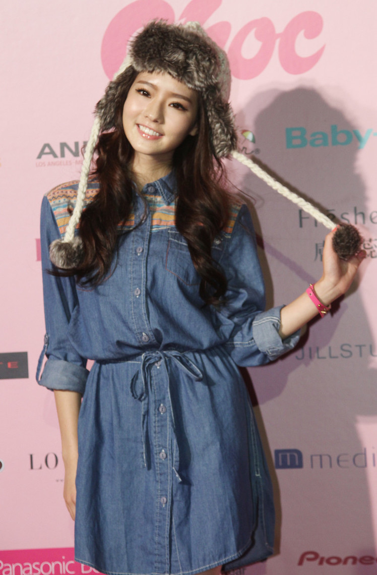 2012年,陈语安与曾国城,郭昱晴,杜诗梅共同出演了都市偶像剧《智胜鲜