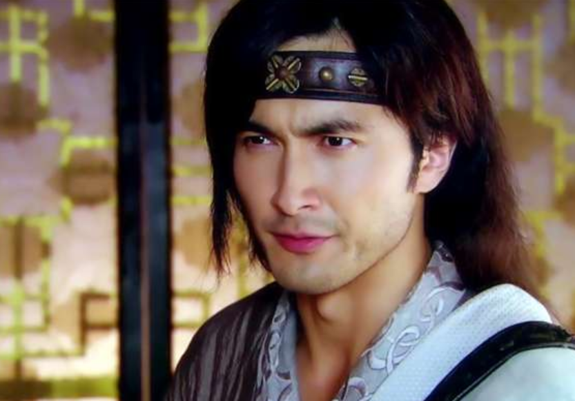 第六名蔡俊涛 饰演天墉城弟子 陵川,古装扮相风度翩翩,曾在《陆小凤与