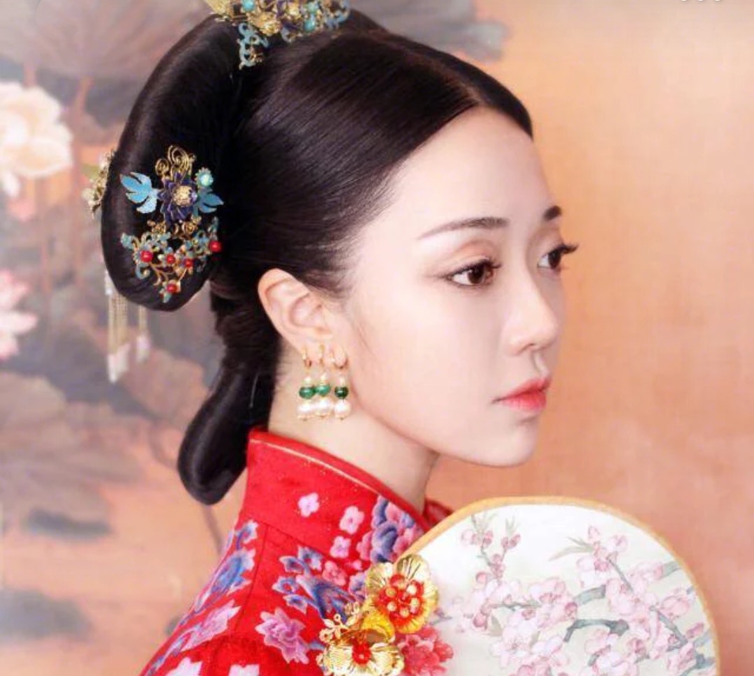 鹅蛋脸——柳叶眉