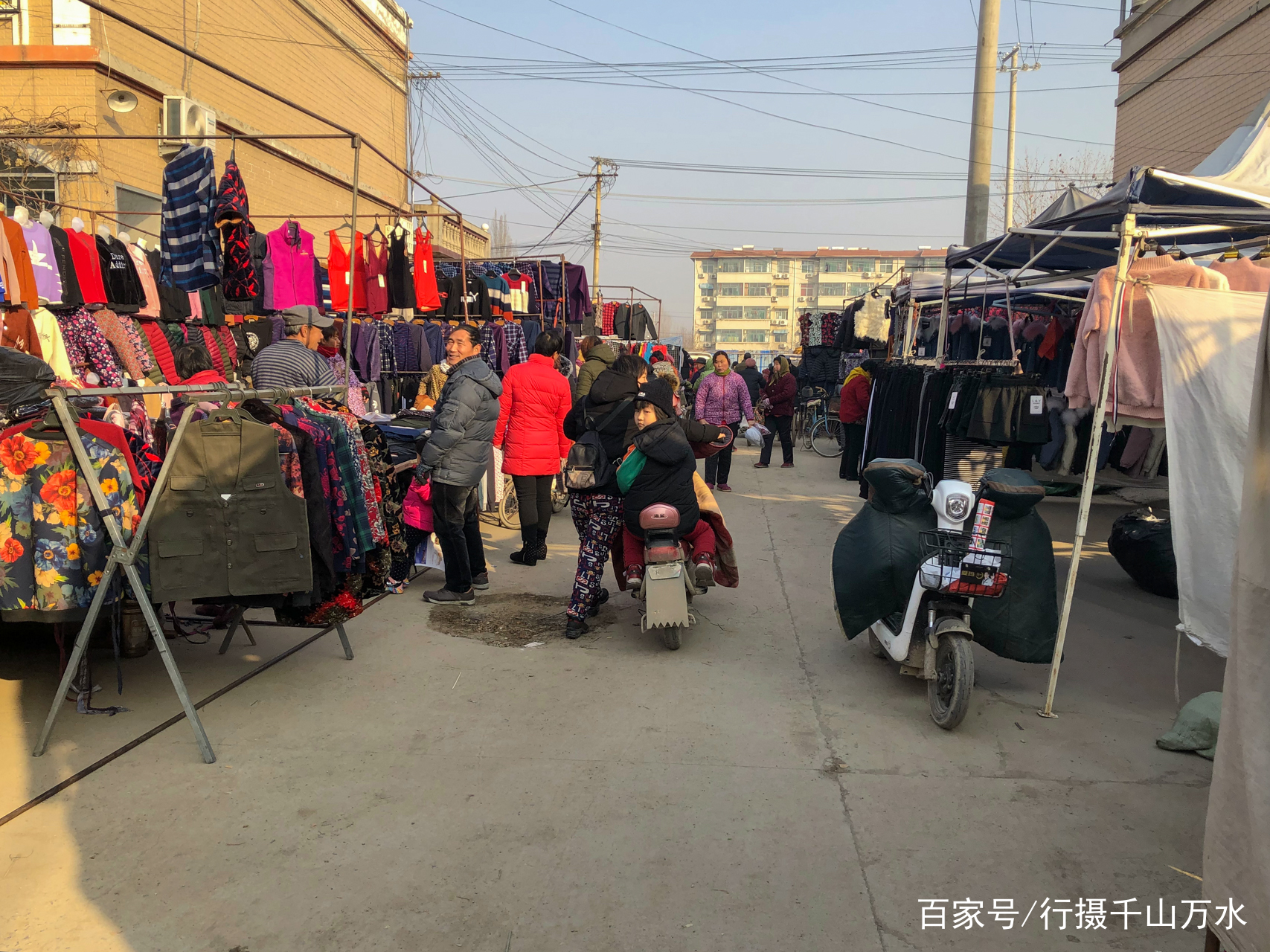 揭秘郑州卖衣服便宜的地方（郑州卖衣服便宜的地方在哪）-第1张图片-潮百科