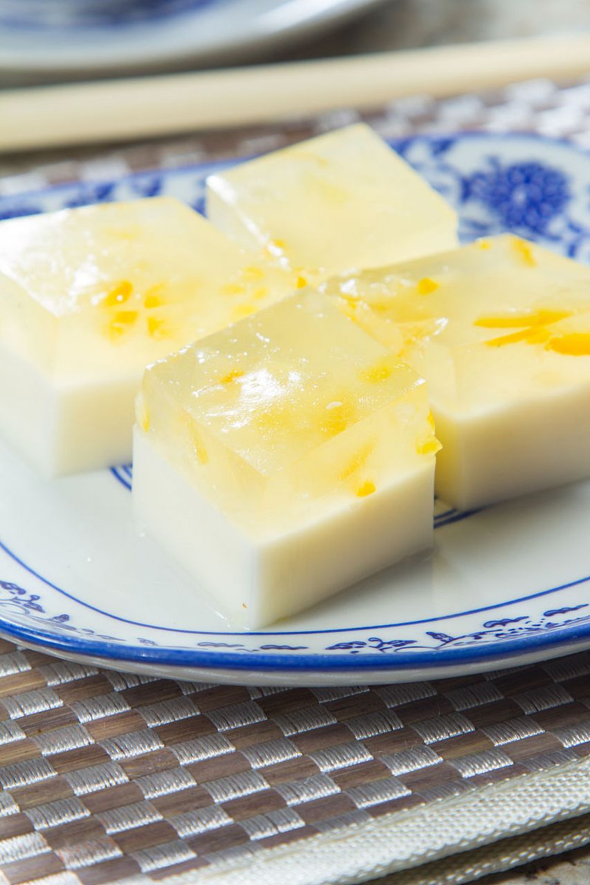 花式庆龙年# #年在家乡# 佛山春节特色小吃:马蹄糕的甜蜜  在佛山照 