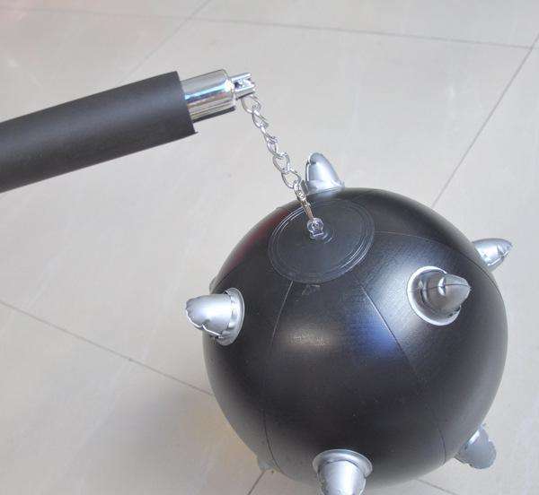 狼牙锤是古代的经典暗器,杀伤力很大 转载自百家号作者:小白熊吃玉米