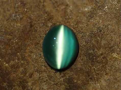 "猫眼"宝石为何叫猫眼,你知道吗