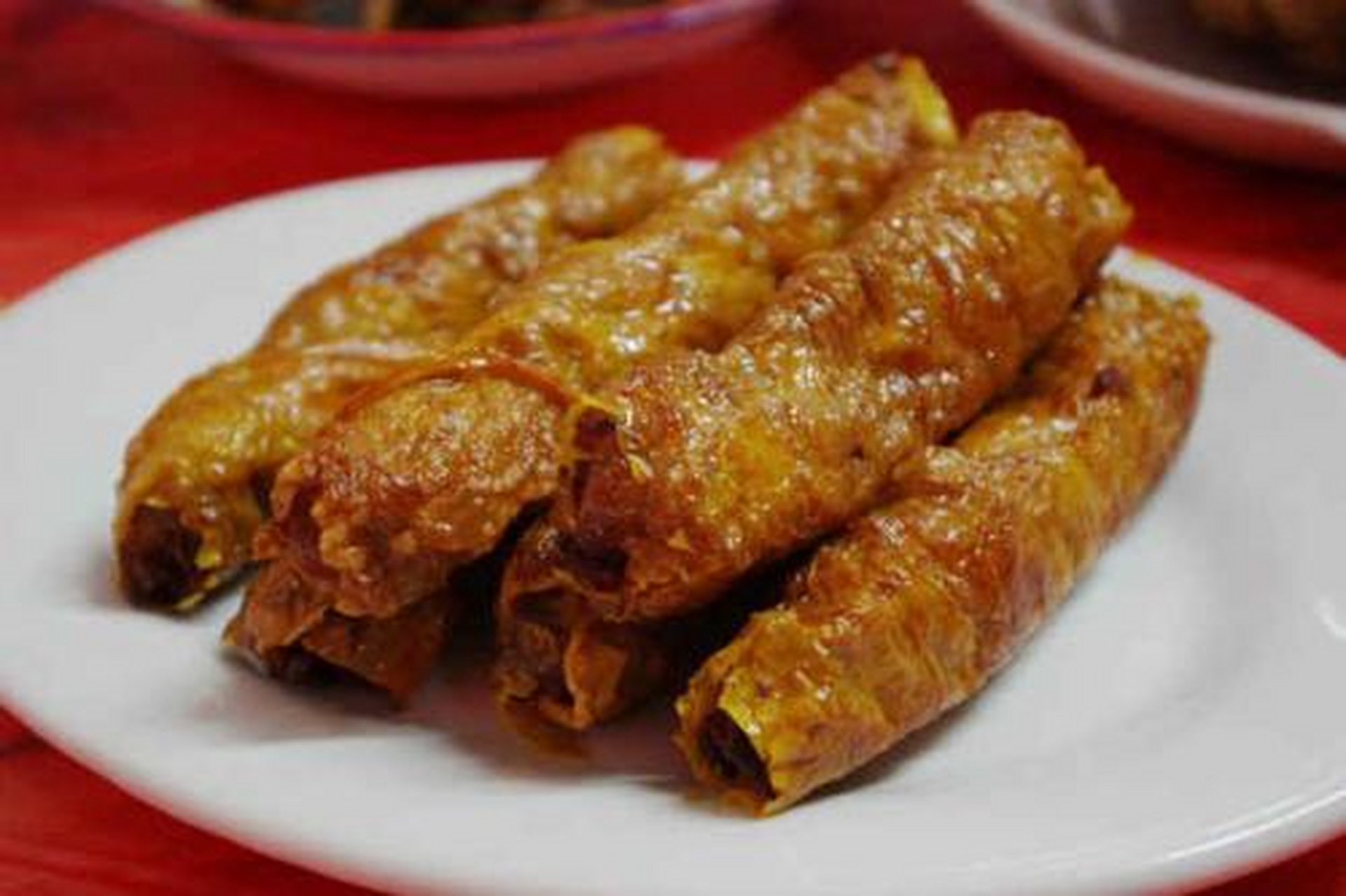 五香卷是泉州富有地方特色的民间传统肴馔,可祭祀可做家宴,在厦门,泉