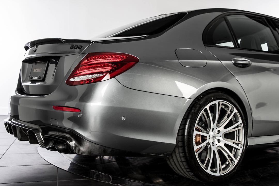 奔驰e800后排座位