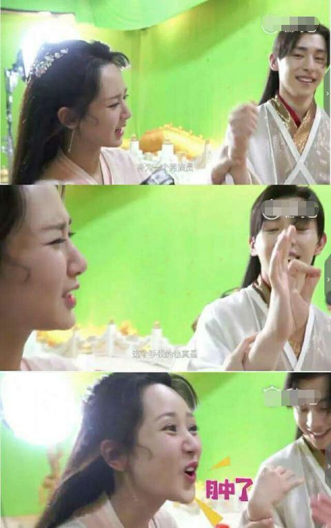 邓伦提起杨紫时难掩笑意,说到"在一起很快乐"!