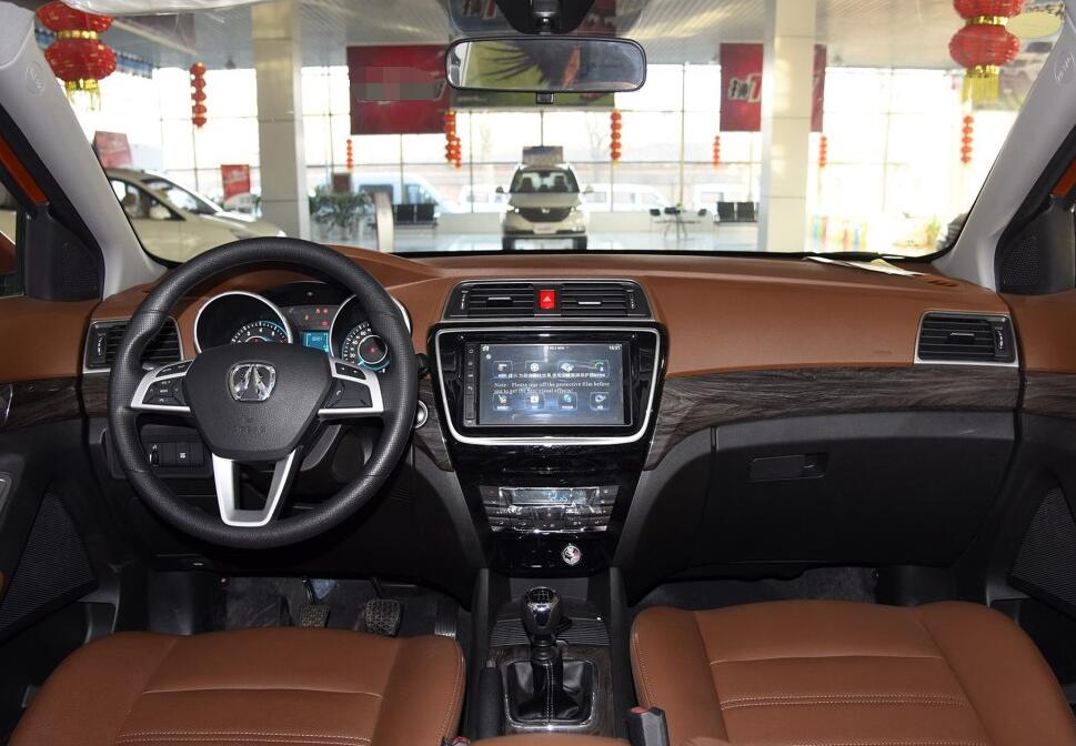 北京汽车-北汽威旺s50,外形设计大方,具有超高的运动范