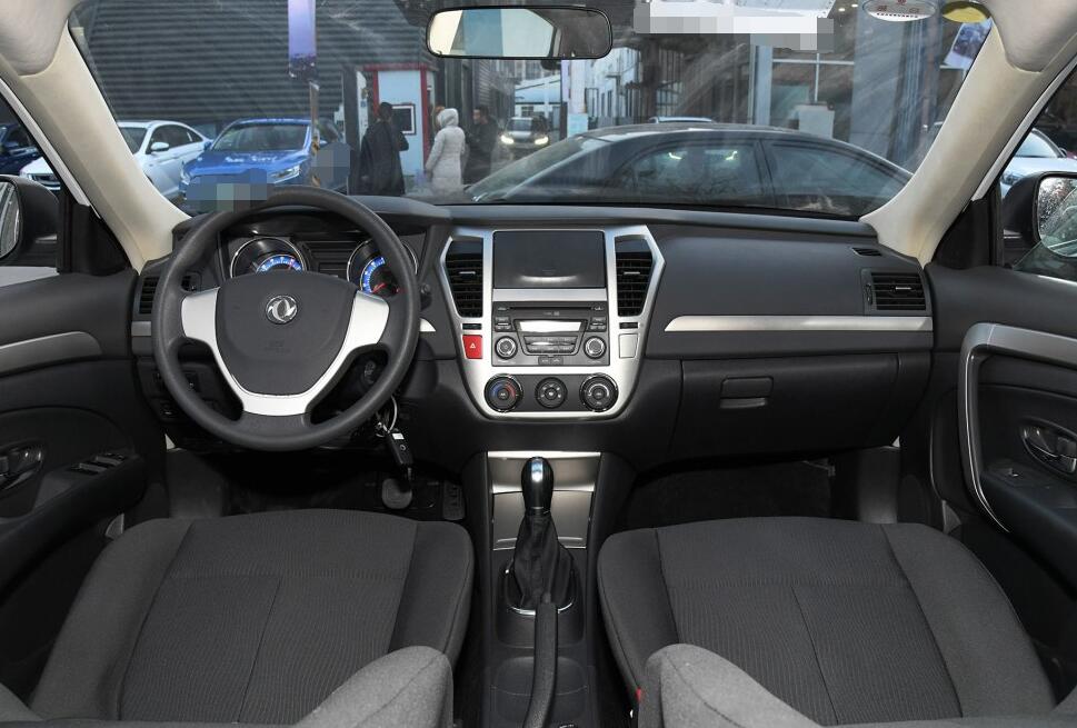 东风汽车-俊风e17,霸气的外表,显露出不一样的姿态!