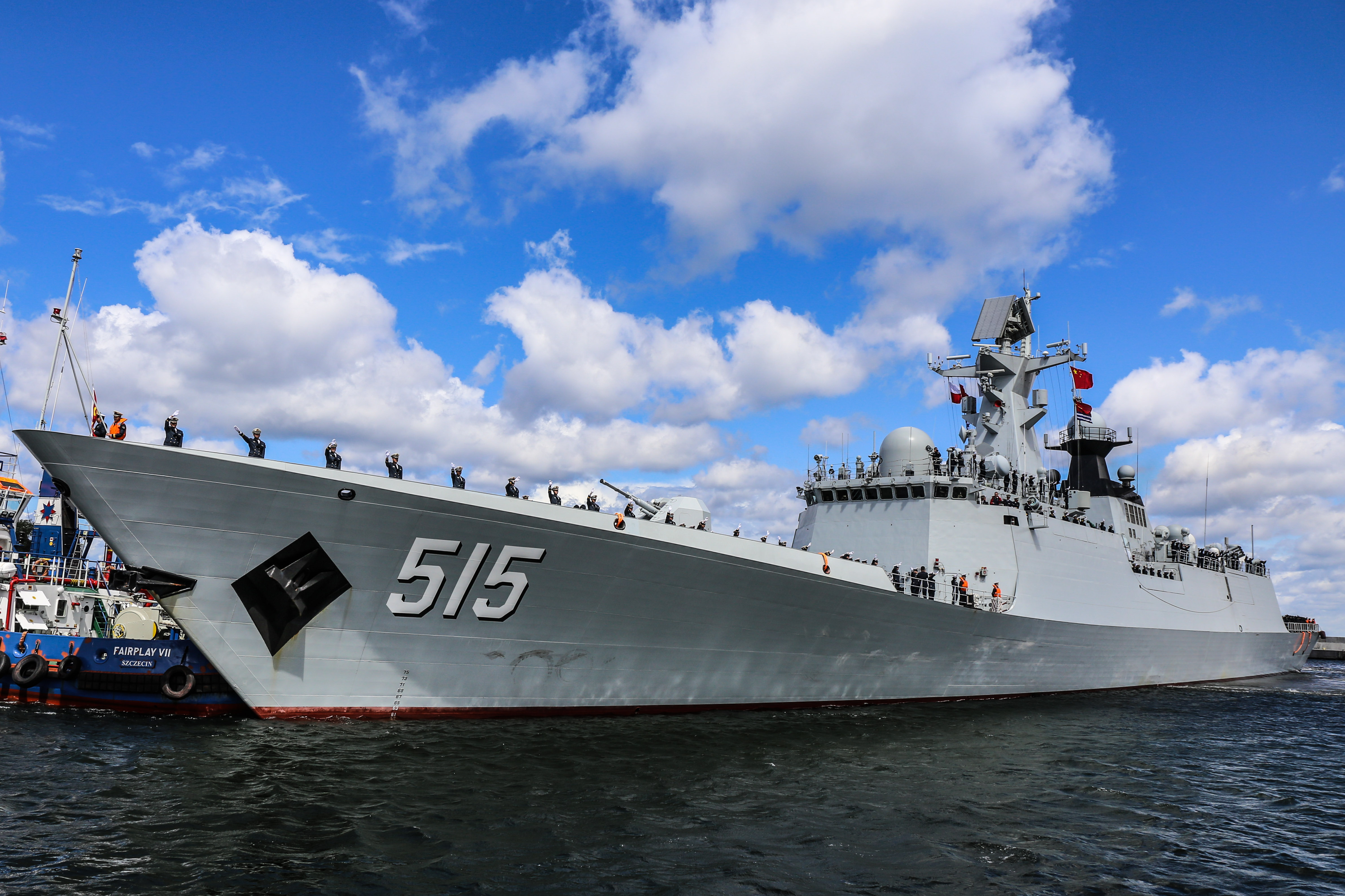 中国海军第二十九批护航编队滨州舰参加波兰海军成立100周年庆典(1)