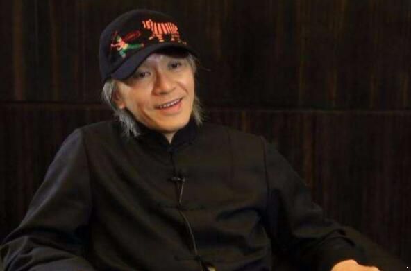 周星驰否认已婚 助理陈震宇疑暗讽娱记危害大