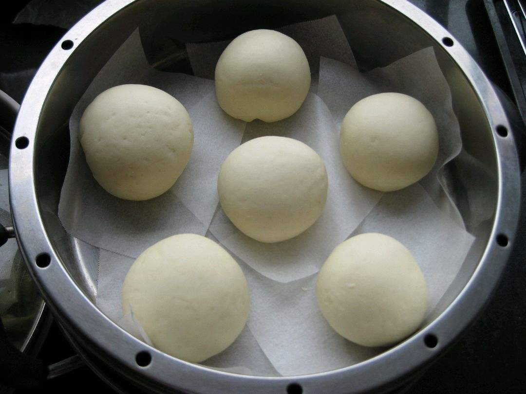 蒸馒头,是用碱还是用苏打,馒头老板:方法都不对,难怪不好吃