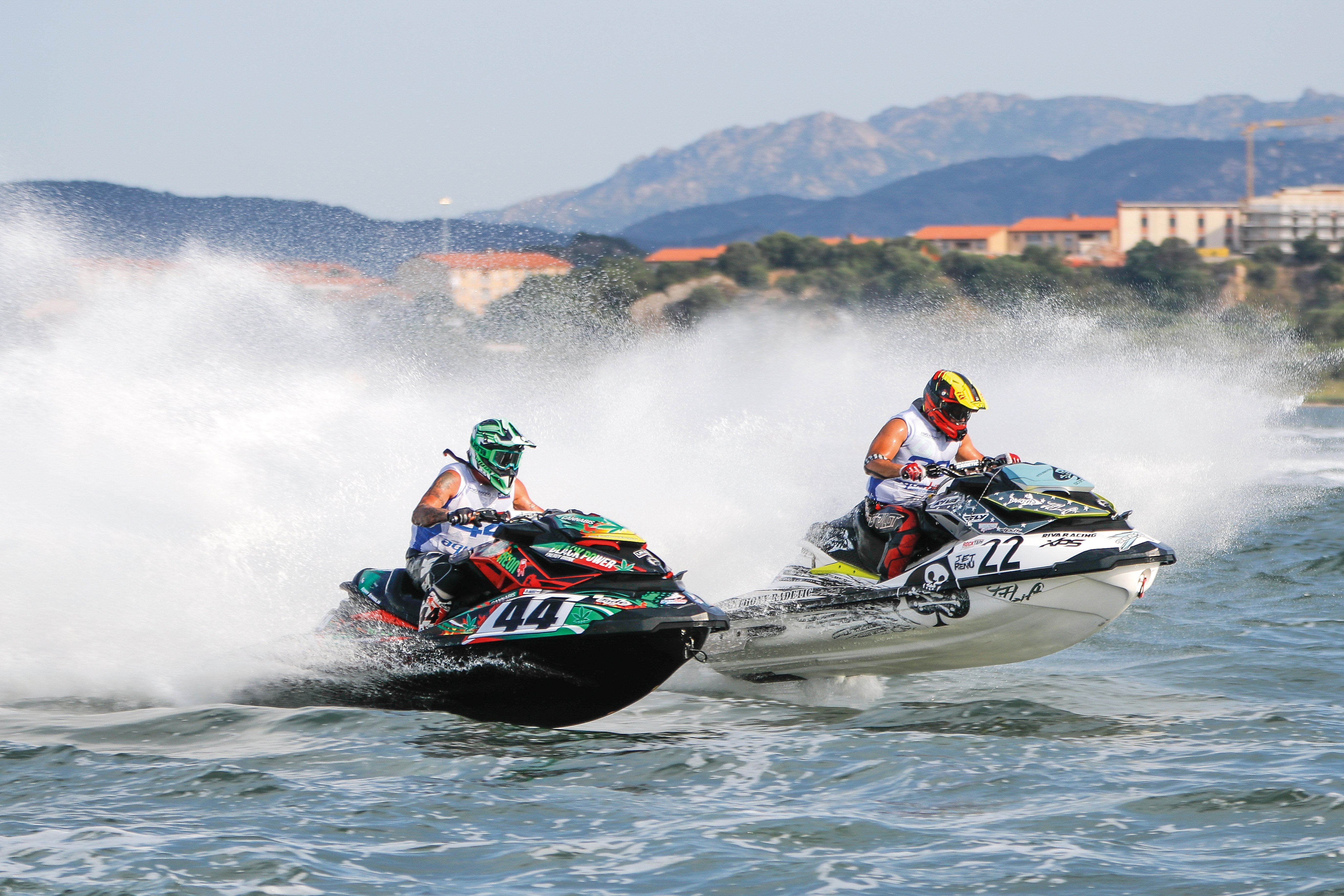 青岛蓝谷uim-海尔世界水上摩托锦标赛今日开赛