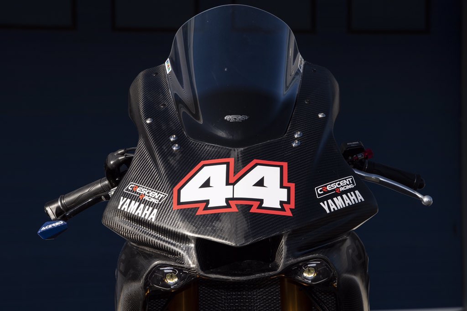 f1五冠王汉密尔顿在赫雷斯赛道测试wsbk世界超级摩托车赛雅马哈赛车