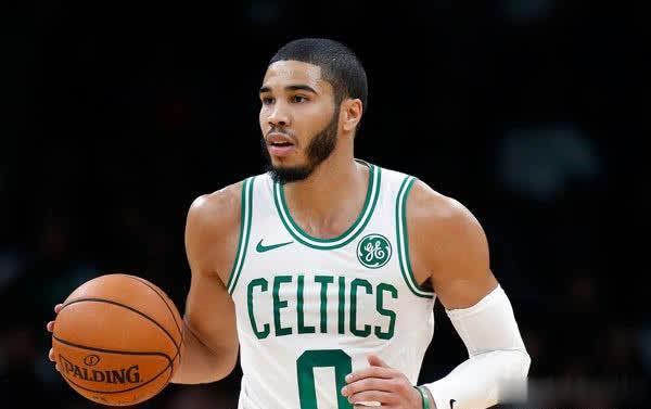 三人狂轰55 24 8!绿衫军六连胜称霸东部