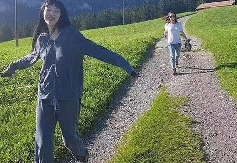 25岁的崔雪莉,作为首位不穿内衣的亚洲女星,她这样说