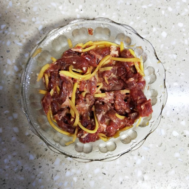 木瓜炒牛肉,口感独特,做法新颖,吃一口就爱上