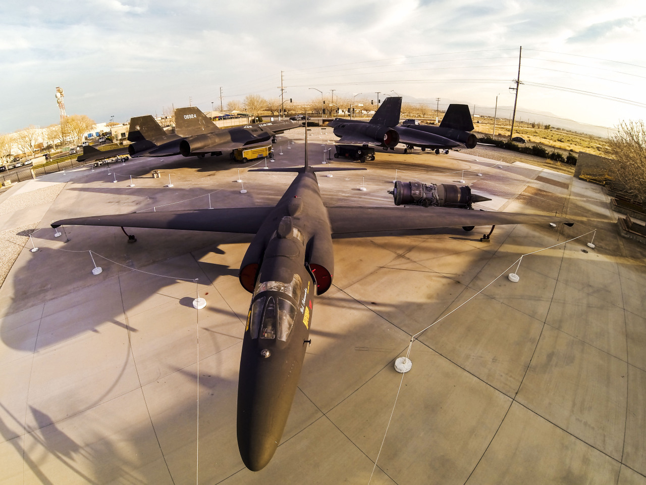 u2间谍飞机送菜上门,咱们打下了很多架,完整版机身原来是这样的