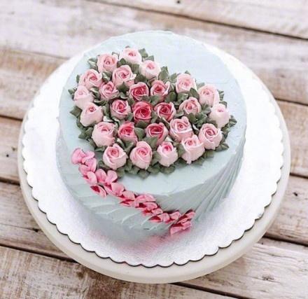 神准占卜:选一款最漂亮的花朵蛋糕,测你2019年哪方面最顺利