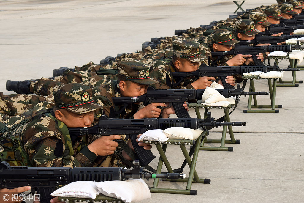 北京武警新兵实弹射击 00后"神枪手"5发子弹打出50环