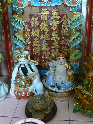 超级比一比:台湾和越南的土地公哪里不一样?