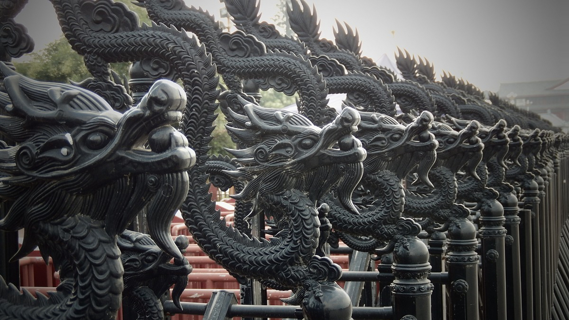 专家介绍,故宫现有的排水系统是雨污分离的两套系统,污水系统同北京市