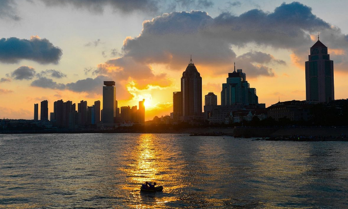 一组好看的风景照,让人印象深刻,想到这里玩玩