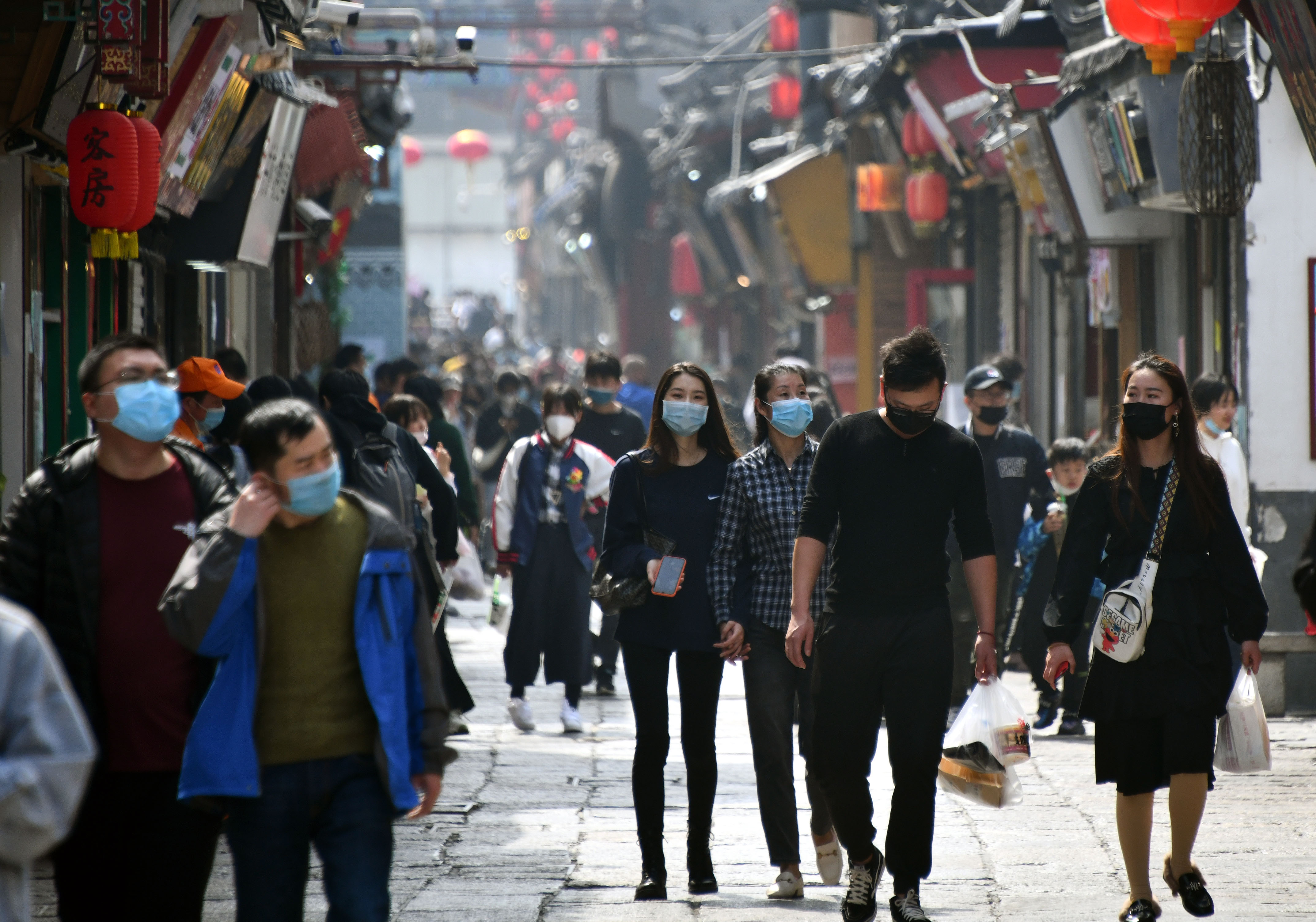 济南:泉城路商业街复苏