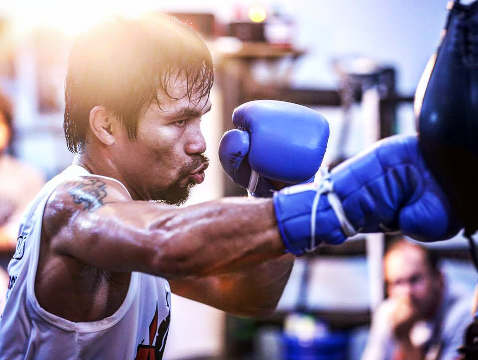 利特克,走进了位于洛杉矶的帕奎奥训练营,其中一项重要内容,就是报道